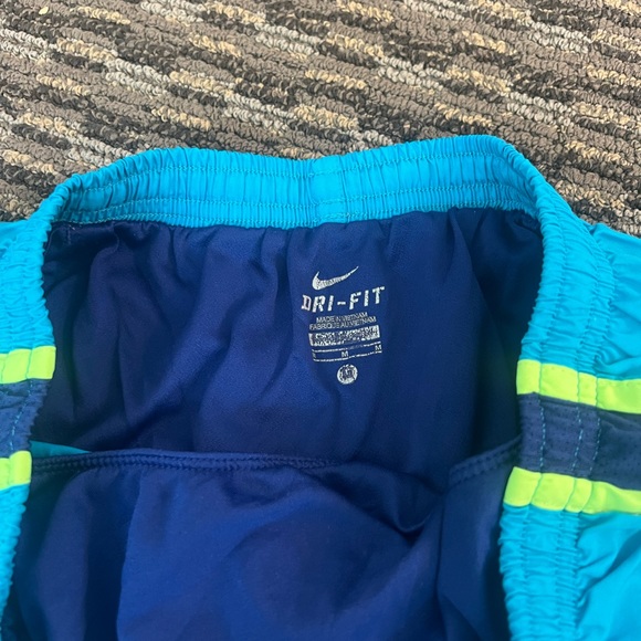 Women's Nike Tempo Running Shorts Blue/ Green Size Medium - Picture 4 of 5